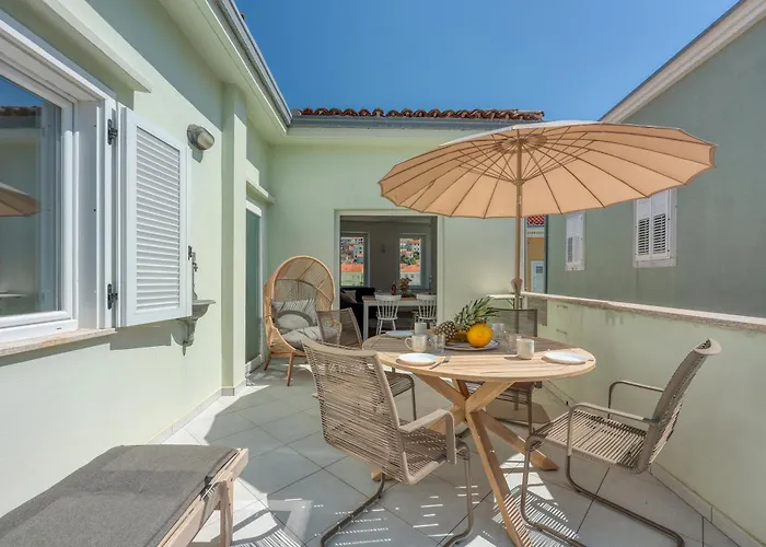 The Perfect View Penthouse Design Apt. - Happy * Mali Lošinj