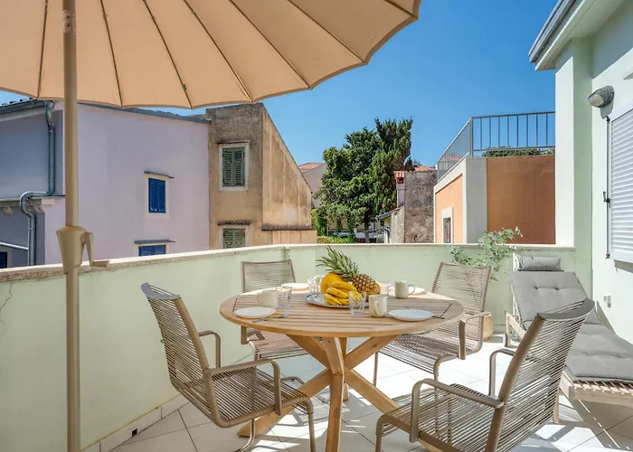 The Perfect View Penthouse Design Apt. - Happy Mali Lošinj
