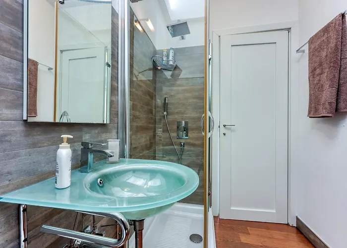 The Perfect View Penthouse Design Apt. - Happy
