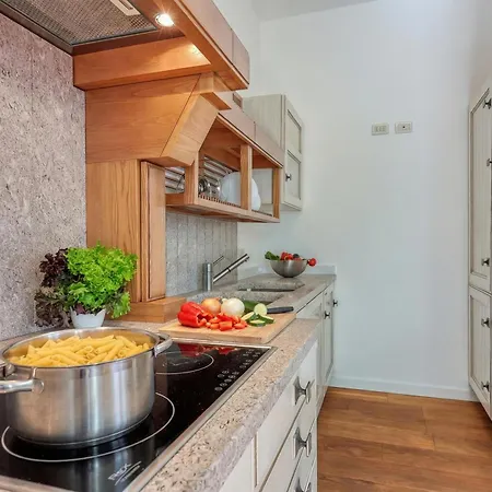 The Perfect View Penthouse Design Apt. - Happy Mali Lošinj
