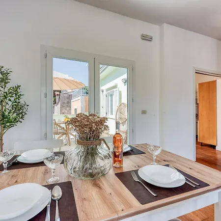 The Perfect View Penthouse Design Apt. - Happy Apartamento *