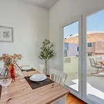 The Perfect View Penthouse Design Apt. - Happy Apartment